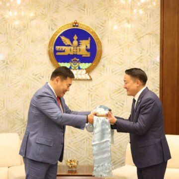 УИХ-ын дарга Д.Амарбаясгаланг Монгол Ардын намын даргаар сонголоо