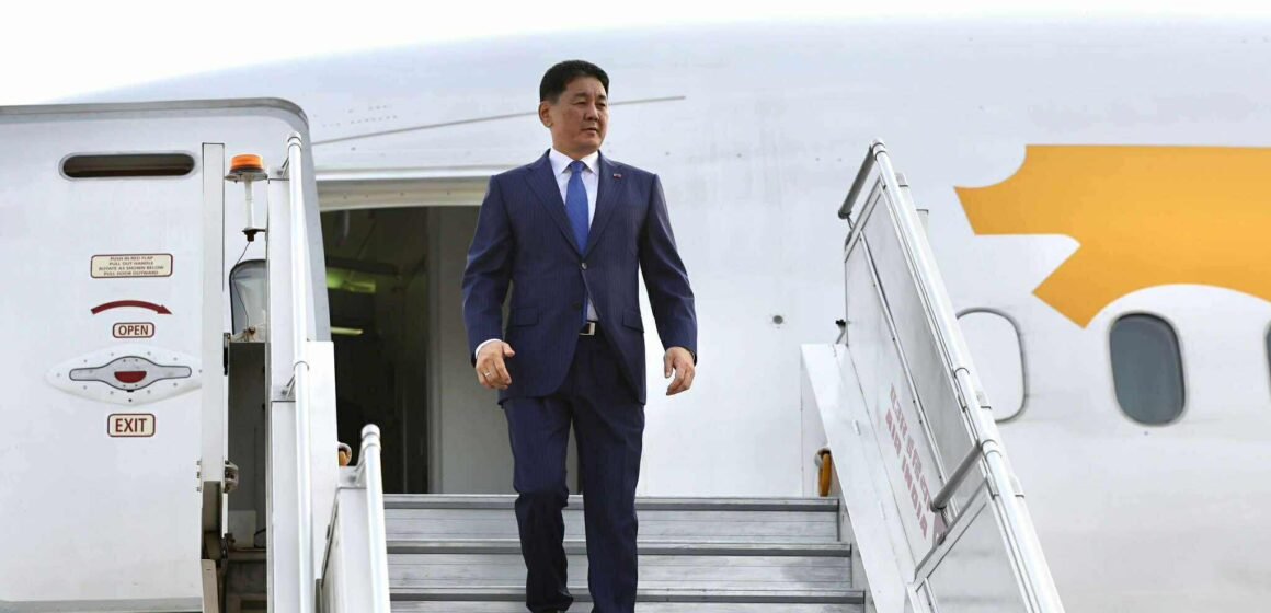 Монгол Улсын Ерөнхийлөгч У.Хүрэлсүх Бүгд Найрамдах Энэтхэг Улсад төрийн айлчлал  хийхээр хүрэлцэн ирлээ