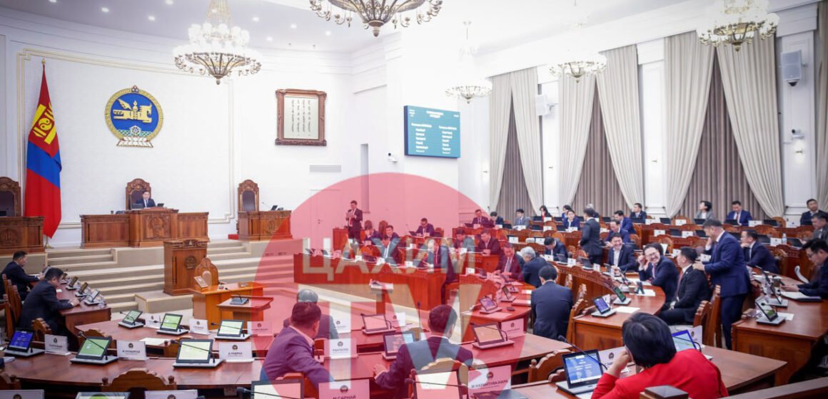 Засгийн газрын гишүүнийг огцруулах, томилох тухай Монгол Улсын Ерөнхий сайдын танилцуулгыг сонслоо