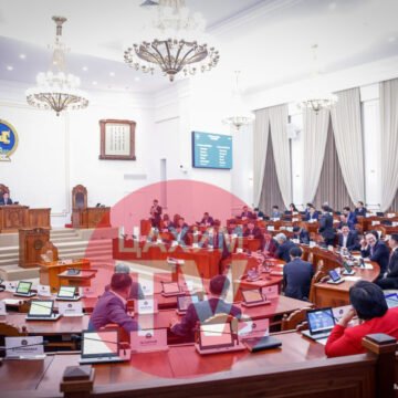 Засгийн газрын гишүүнийг огцруулах, томилох тухай Монгол Улсын Ерөнхий сайдын танилцуулгыг сонслоо