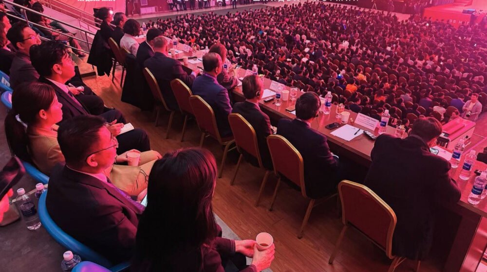 Монгол Ардын намын Их хуралд гадаадын төлөөлөгчид оролцлоо.