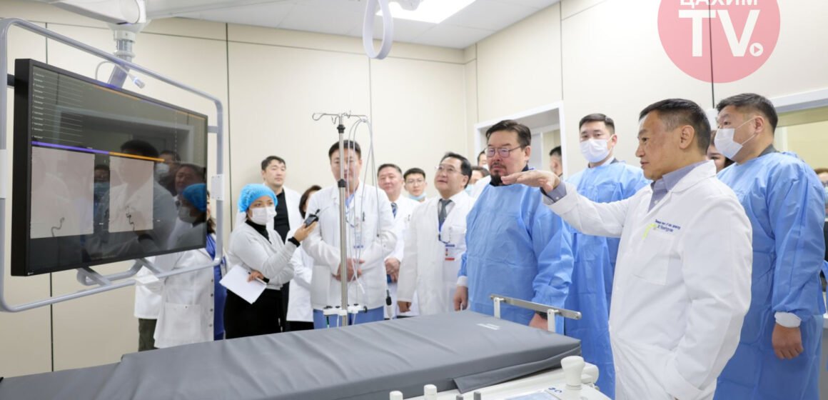 Хавдар судлалын төв мэс заслын эмчилгээндээ робот ашиглана