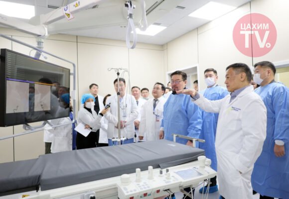 Хавдар судлалын төв мэс заслын эмчилгээндээ робот ашиглана