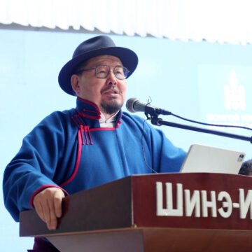 Солонготын даваанаас Хөвсгөл аймгийн Жаргалант – Шинэ-Идэр – Мөрөн чиглэлд 157км босоо тэнхлэгийн авто замын ажлыг ирэх онд эхлүүлэхээр төлөвлөж байна.