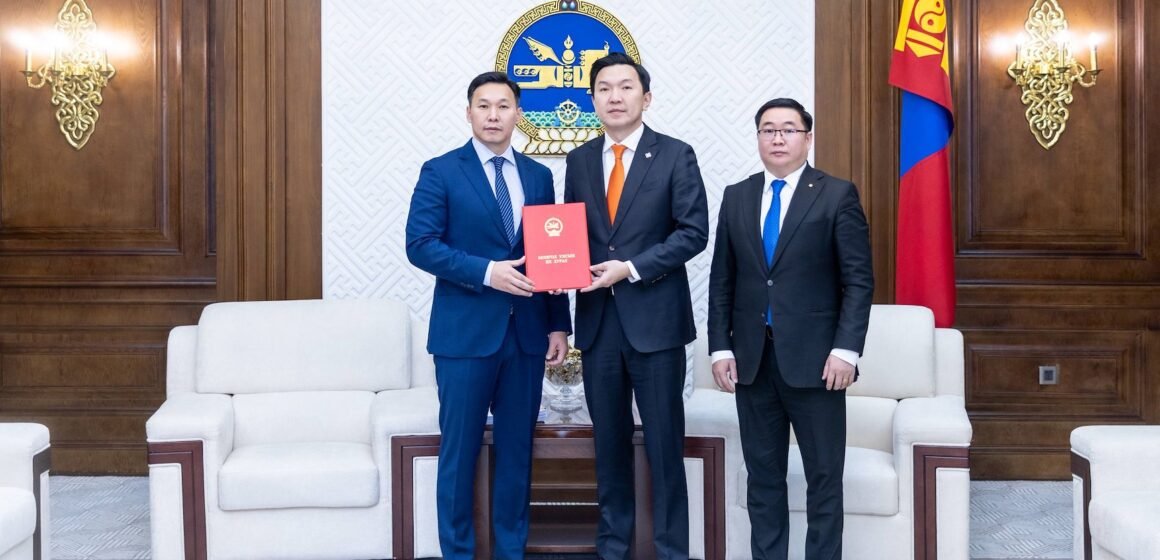 Сургуулийн орчны эрүүл мэнд, аюулгүй байдлын тухай хуулийн төслийг өргөн мэдүүллээ