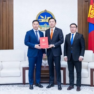 Сургуулийн орчны эрүүл мэнд, аюулгүй байдлын тухай хуулийн төслийг өргөн мэдүүллээ