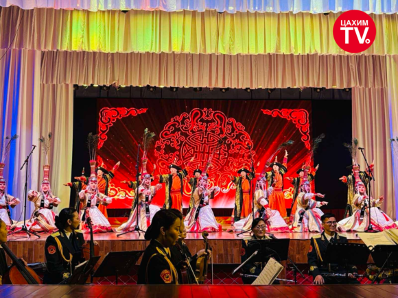 ЦЭРГИЙН ДУУ БҮЖГИЙН ЭРДМИЙН ЧУУЛГЫНХАН ӨМНИЙН ЦЭНХЭР ГОВЬД ТОГЛОЛТОО ТОЛИЛУУЛАА