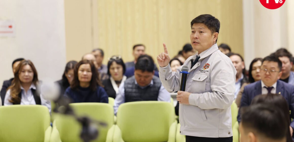 69898961e337fe7967a311ae Х.Нямбаатар: Нийслэлийн ерөнхий боловсролын сургуулийн сургалтын чанар, агуулгыг сайжруулах санал, санаачилгыг дэмжинэ