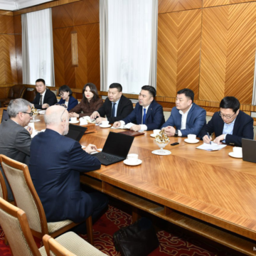 Төсвийн байнгын хорооны дарга Н.Наранбаатар ОУВС-гийн төлөөлөгчдийг хүлээн авч уулзав