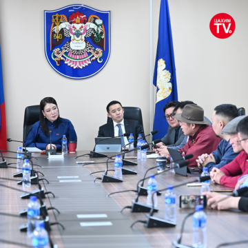 Өв соёлоо хамгаалж, морин уралдааныг нэгдсэн стандарттай болгох асуудлаар уяачдын төлөөлөлтэй уулзлаа