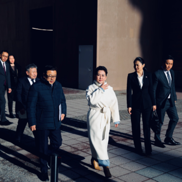 ГАДААД ХАРИЛЦААНЫ САЙД Б.БАТЦЭЦЭГ ШВЕДИЙН ПАРЛАМЕНТ РИКСДАГИЙН ДАРГАД БАРААЛХАВ