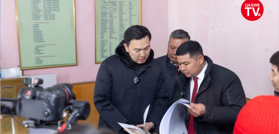 4 МОНГОЛ АРДЫН НАМЫН ДАРГА Н.УЧРАЛ АРДЫН ТҮР ЗАСГИЙН ГАЗАР БАЙРЛАЖ БАЙСАН БАЙРААР ЗОЧИЛЛОО