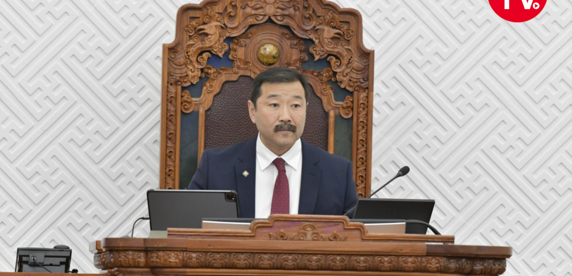 Монгол Улсын Ерөнхий сайдыг томилох тухай асуудлыг хэлэлцэж байна