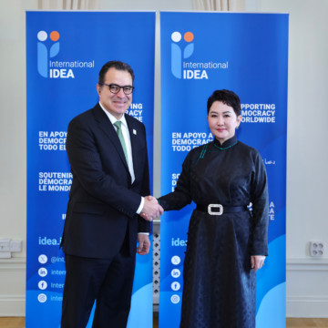 ГАДААД ХАРИЛЦААНЫ САЙД Б.БАТЦЭЦЭГ АРДЧИЛАЛ, СОНГУУЛИЙН ТУСЛАЛЦААНЫ ОЛОН УЛСЫН ХҮРЭЭЛЭНГИЙН ЕРӨНХИЙ НАРИЙН БИЧГИЙН ДАРГА КЕВИН КАЗАС-ЗАМОРАТАЙ УУЛЗАВ