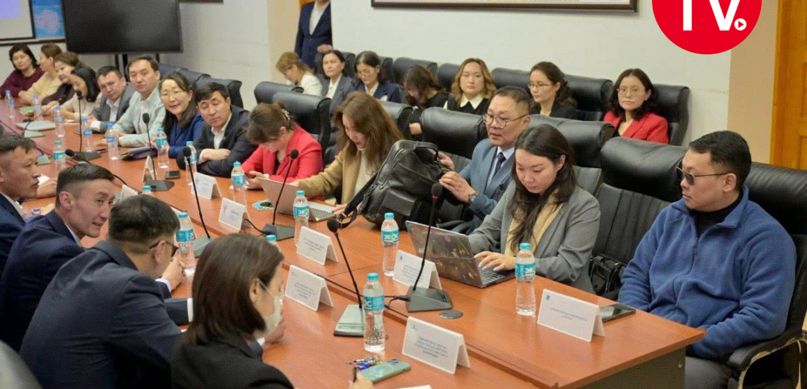 БАЯН-ӨЛГИЙ АЙМГИЙН ЭРҮҮЛ МЭНДИЙН САЛБАРЫН 130 БАЙГУУЛЛАГАД 1700 ГАРУЙ ЭМЧ, АЖИЛТАН АЖИЛЛАЖ БАЙНА