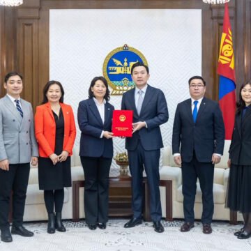 Монгол Улсын Их Хурлын тухай хуульд нэмэлт, өөрчлөлт оруулах тухай хуулийн төслийг өргөн мэдүүлэв