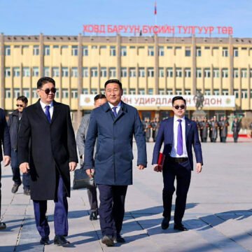 Монгол Улсын Ерөнхийлөгч У.Хүрэлсүх баруун бүсийн тулгуур төв Ховд аймгийн иргэдтэй уулзлаа