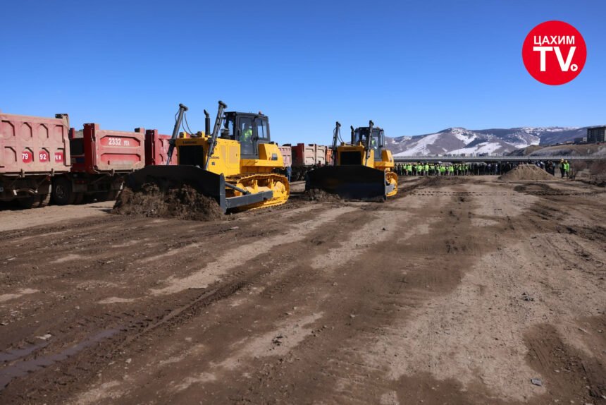 Б.Одбаяр: Туулын хурдны зам 18 см зузаан асфальтан үетэй, зургаан эгнээ, гүүрэн байгууламжтай, үерийн далантай цогц хурдны зам болно