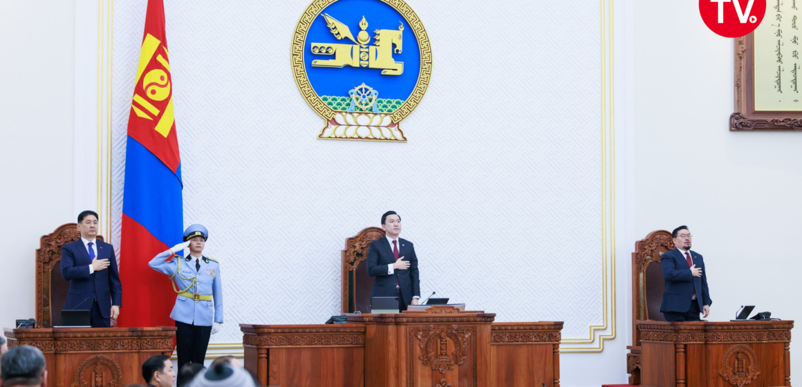 653859819_1408146124690558_8184175348455234585_n Монгол Улсын Их Хурлын 2026 оны хаврын ээлжит чуулганы нээлтэд анх удаа иргэдийн төлөөлөл оролцлоо