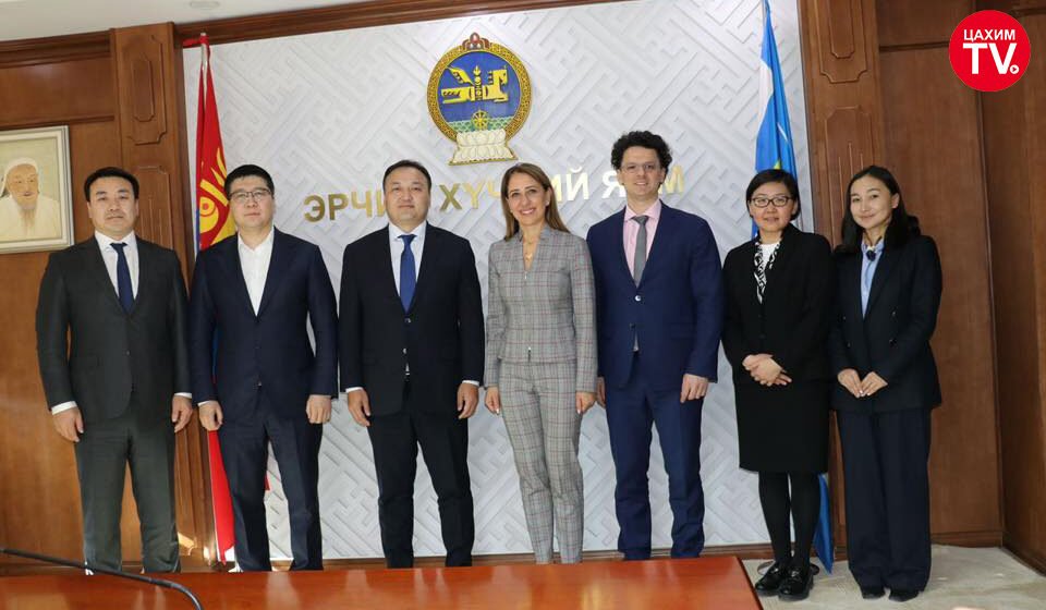 ЭРЧИМ ХҮЧНИЙ ДЭД САЙД С.ДАЛХААСҮРЭН ЕСБХБ-НЫ ТӨЛӨӨЛӨГЧИДТЭЙ АЛБАН УУЛЗАЛТ ХИЙВ