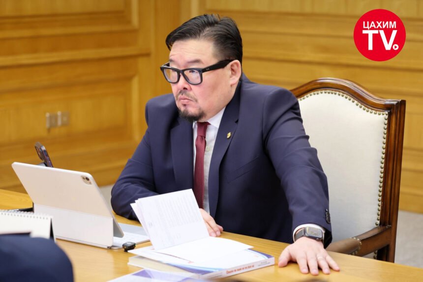 Төрийг хохиролгүй болгох ажлын хэсэг хагас жилийн хугацаанд 120 тэрбум төгрөгийн өр барагдуулжээ