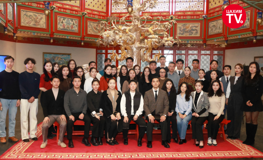 “НЭЭЛТТЭЙ ПАРЛАМЕНТ-2026” ХӨТӨЛБӨРИЙН ОЮУТАН ЗАЛУУС СОЁЛ, СПОРТ, АЯЛАЛ ЖУУЛЧЛАЛ, ЗАЛУУЧУУДЫН САЛБАРЫН БОДЛОГОТОЙ ТАНИЛЦЛАА