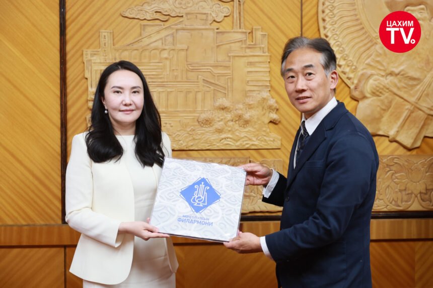 СОЁЛ, СПОРТ, АЯЛАЛ ЖУУЛЧЛАЛ, ЗАЛУУЧУУДЫН САЙД Ч.УНДРАМ ДЭЛХИЙД ТОД ХӨГЖМИЙН ЗЭМСЭГ ҮЙЛДВЭРЛЭГЧДИЙН НЭГ KAWAI КОМПАНИЙН ТӨЛӨӨЛӨГЧИДТЭЙ УУЛЗЛАА