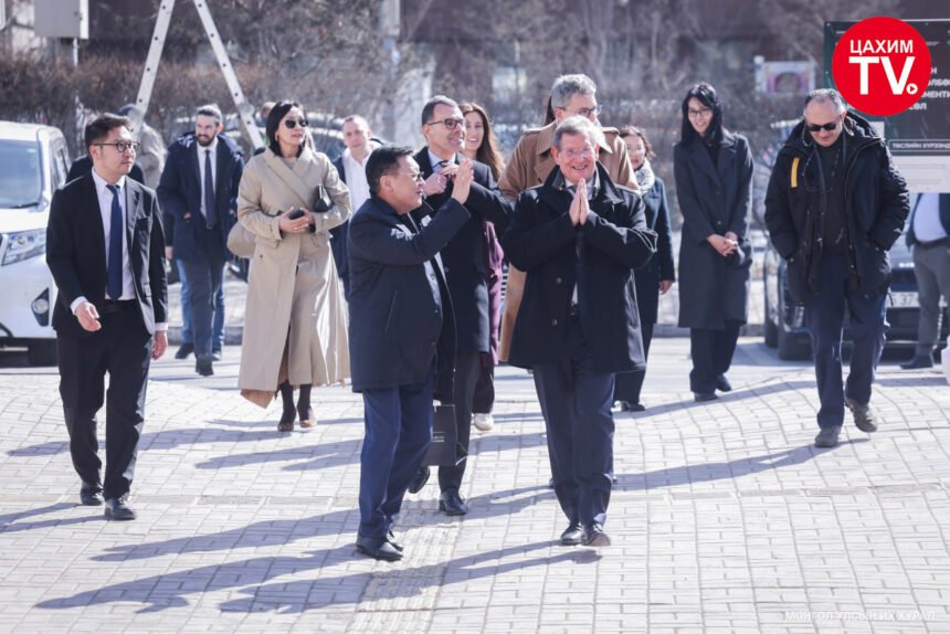Люксембургийн Их Гүнт Улсын парламентын төлөөлөгчид “Зүрх судасны Үндэсний төв” төслийн явцтай танилцлаа