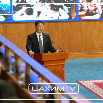 Монгол Улсын Ерөнхийлөгч Ухнаагийн Хүрэлсүх цэцэрлэг, Ерөнхий боловсролын сургуулийн багш нартай уулзлаа.