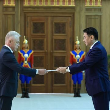 Беларусь Улсын Элчин сайд Итгэмжлэх жуух бичгээ өргөн барилаа