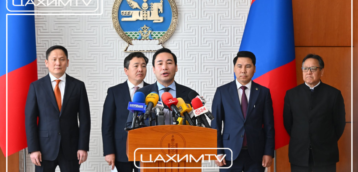 Ерөнхийлөгчийн санаачилгаар Хөвсгөл нуурын их цэвэрлэгээний аян зохион байгуулна