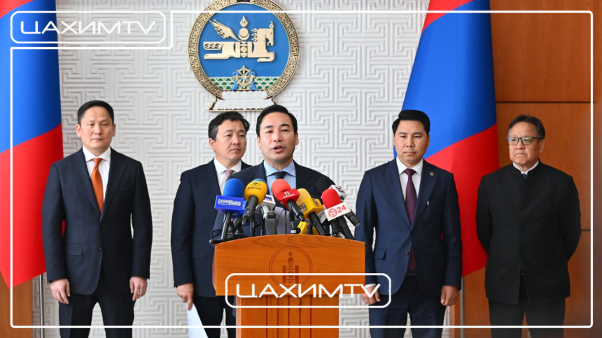 Ерөнхийлөгчийн санаачилгаар Хөвсгөл нуурын их цэвэрлэгээний аян зохион байгуулна