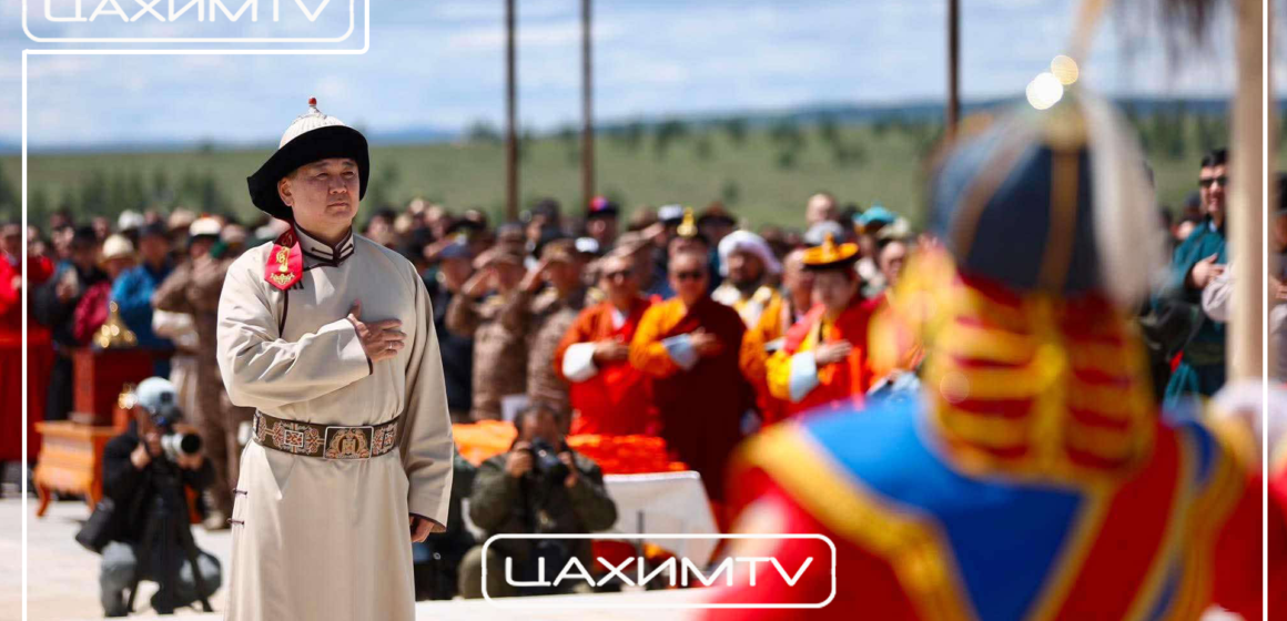 эужуа Бурхан Халдун хайрхны тэнгэрийг тахих төрийн тахилга боллоо